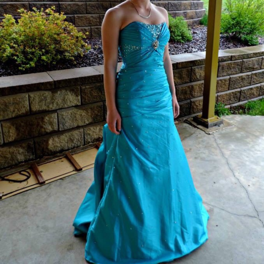 Mori Lee prom dress